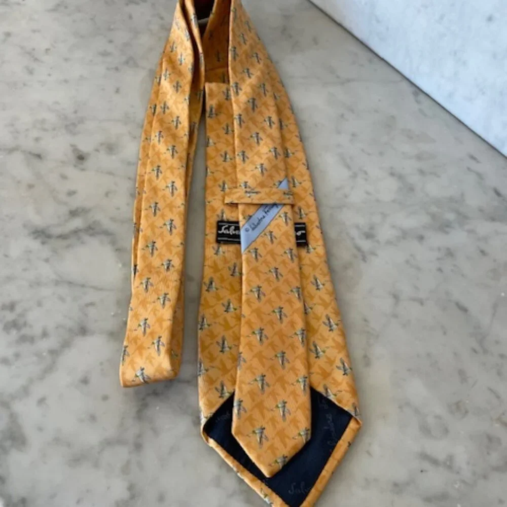 SALVATORE FERRAGAMO Silk Italian Yellow Gold Green Duck Vintage Tie